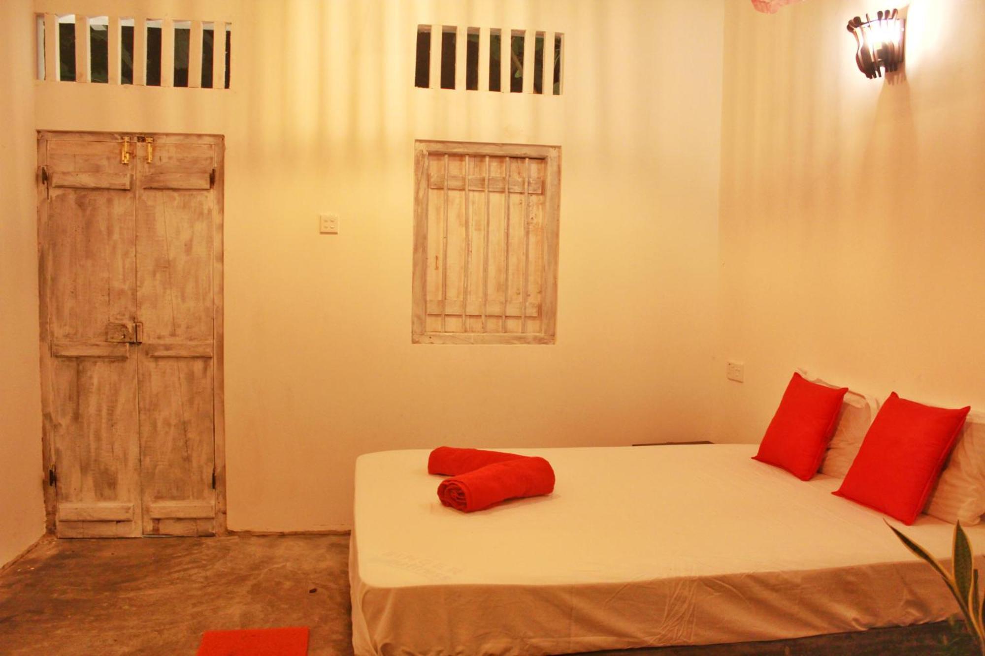 Linu Homestay Zuid-Dikwella Buitenkant foto