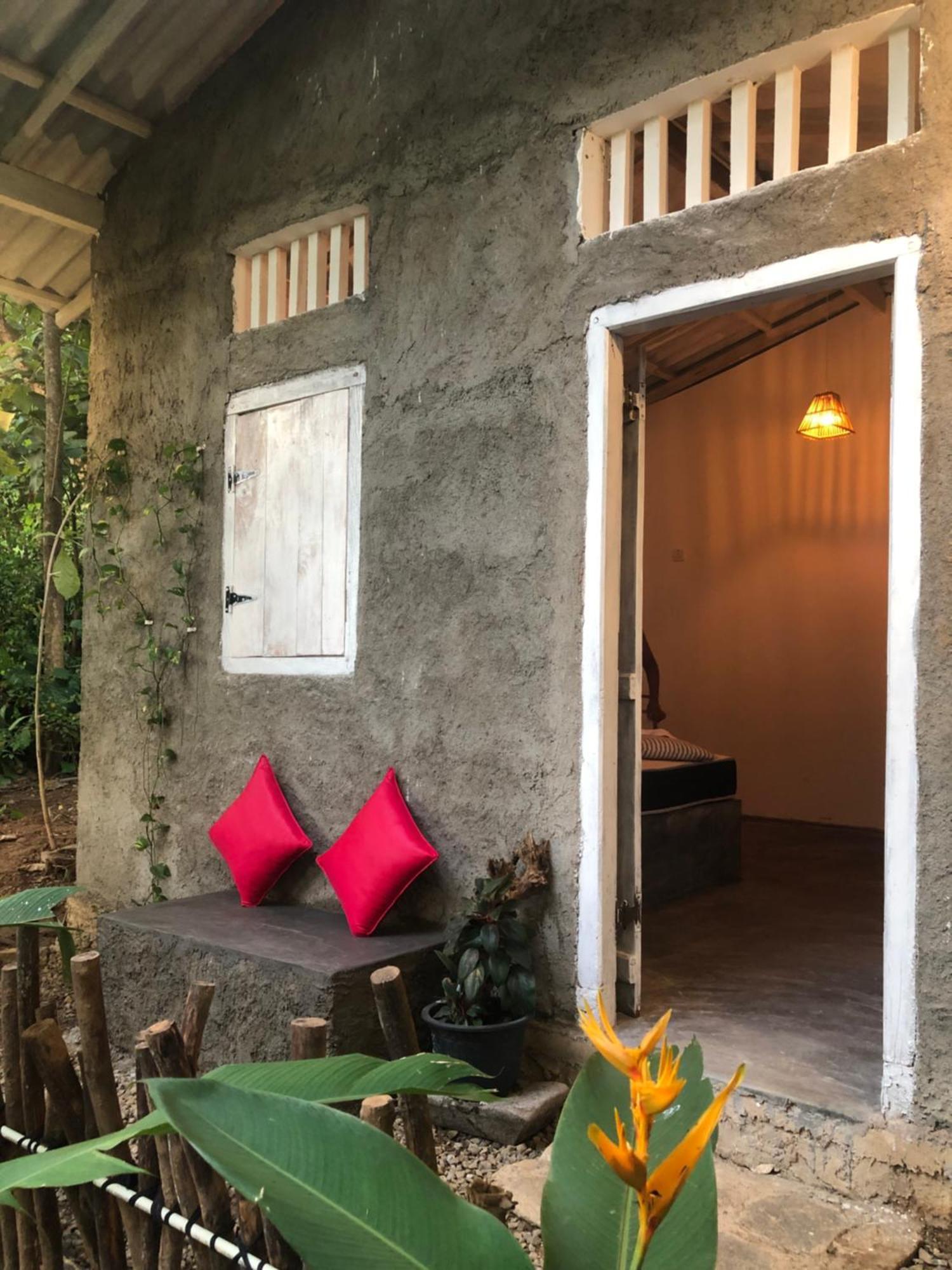 Linu Homestay Zuid-Dikwella Buitenkant foto